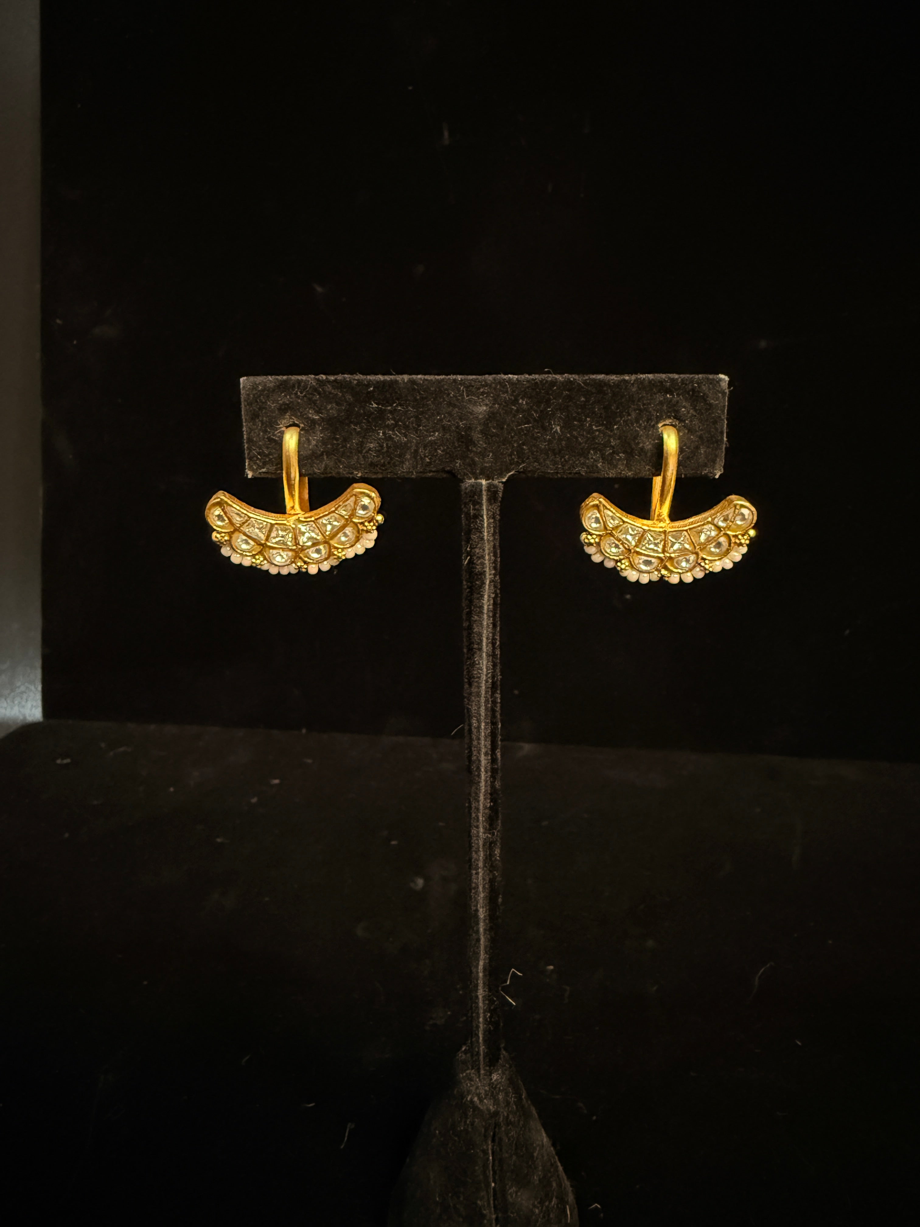bugadi with white Jadau kundan stones