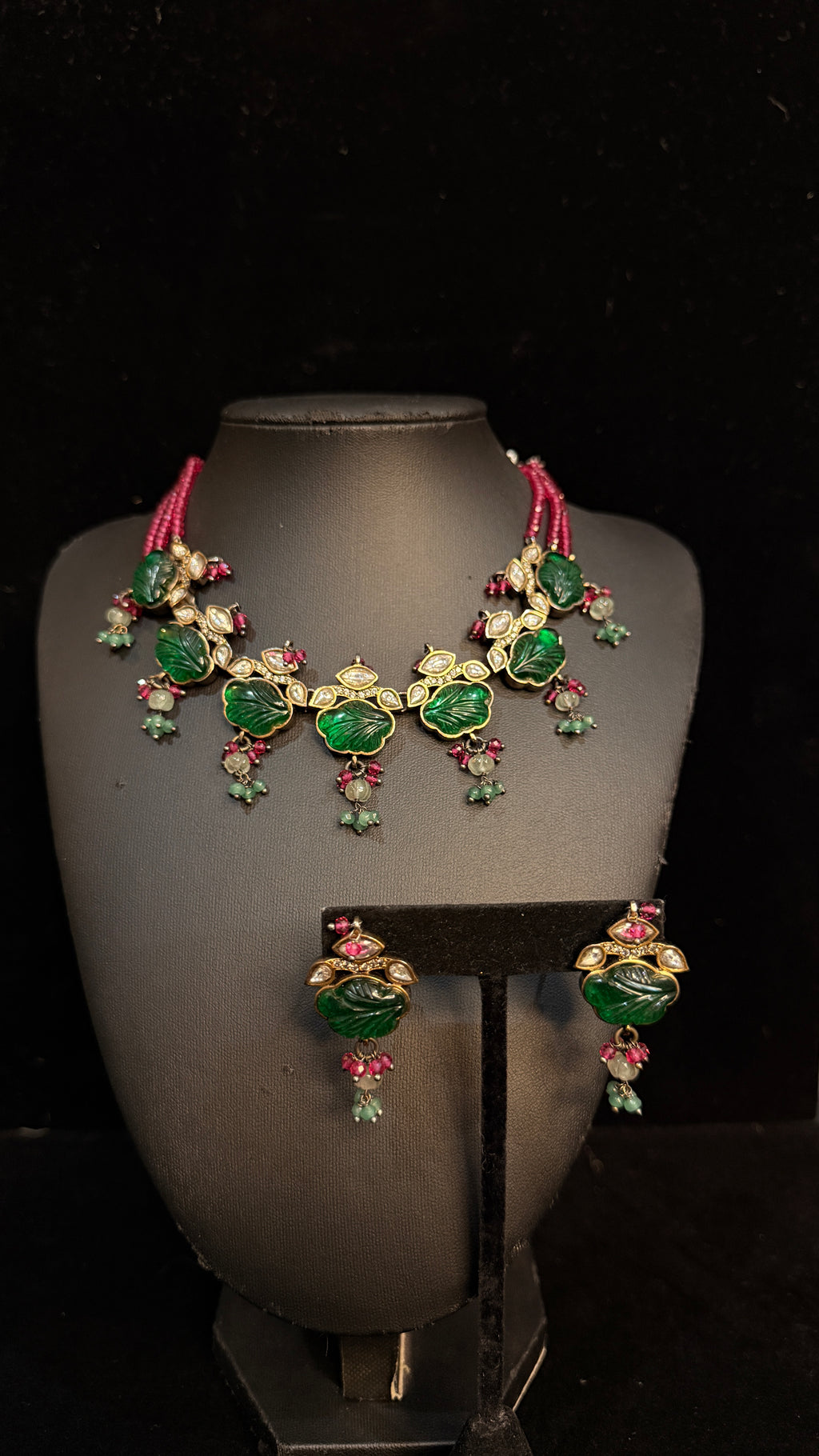 emrald stone designer necklace with earring