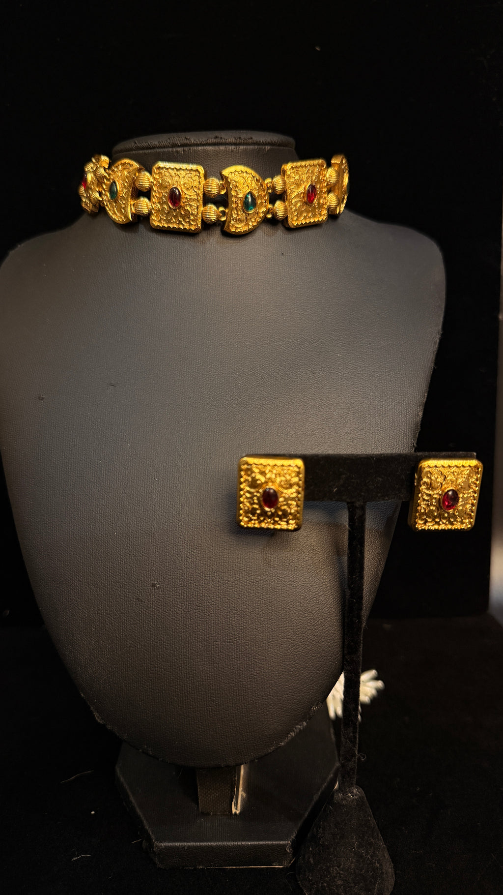 Choker with green and red kundan stone