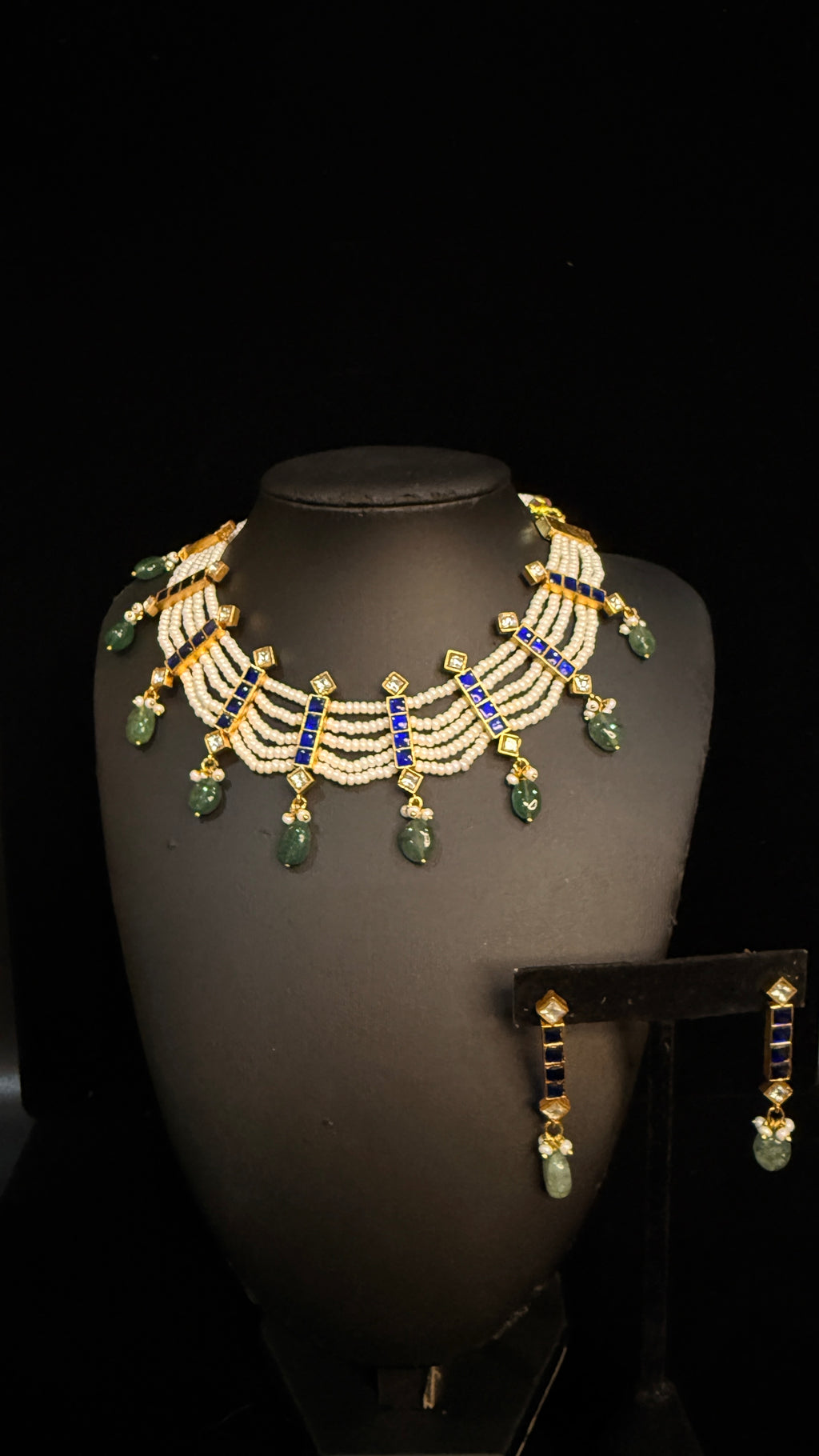 Pearl and blue color jadu kundan necklace with earring
