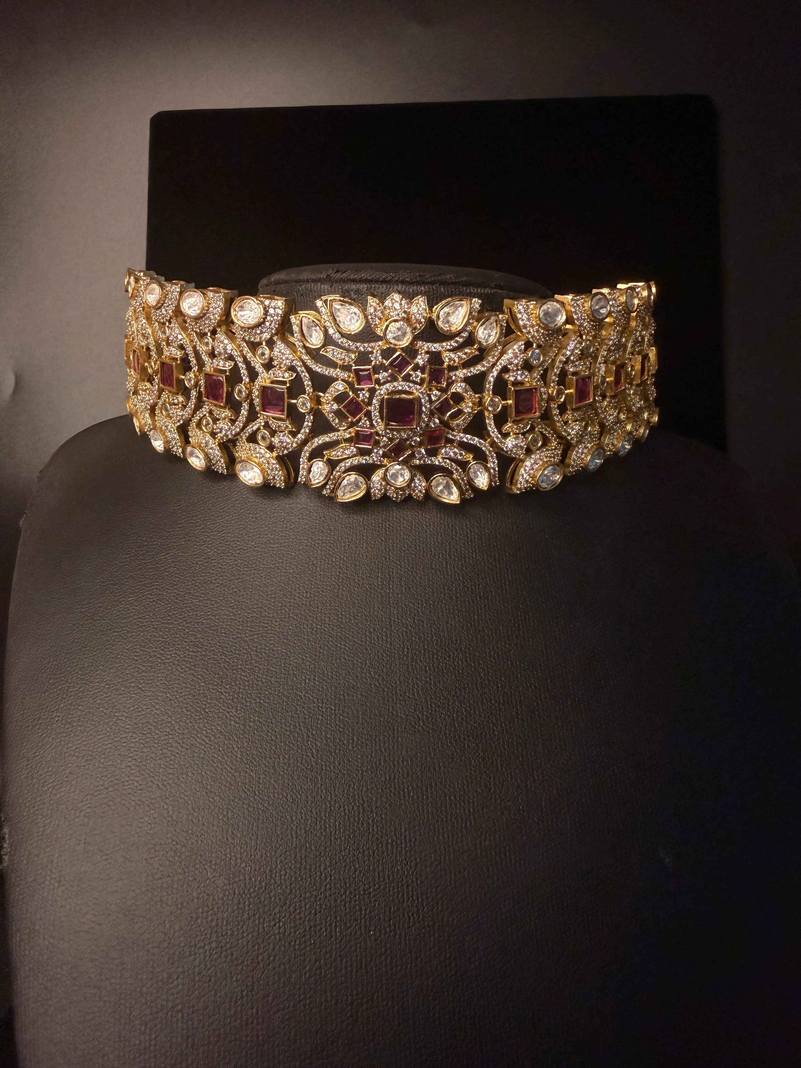 Choker with earring