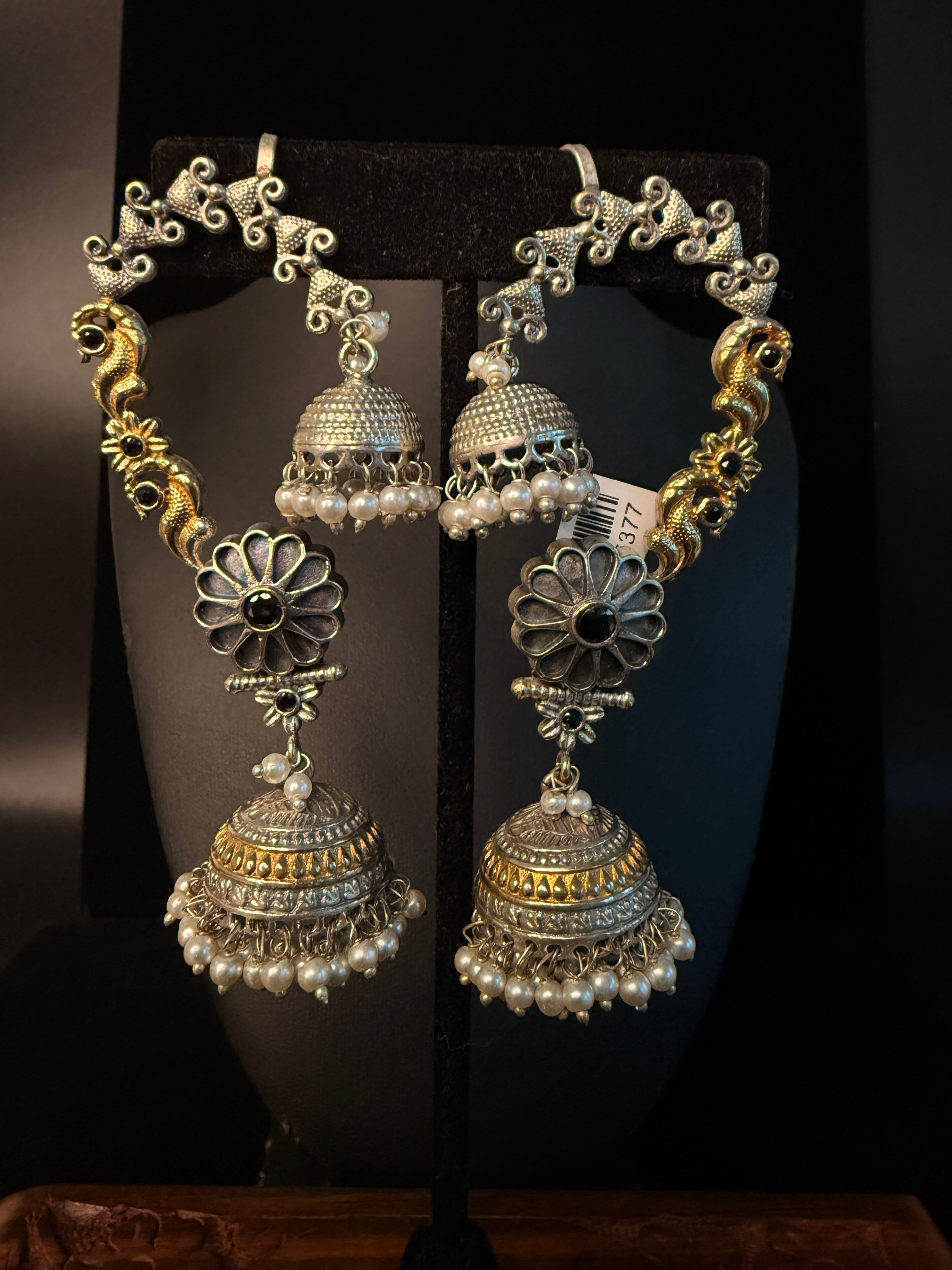 Dual tone jhumka with ear cuff and black stone