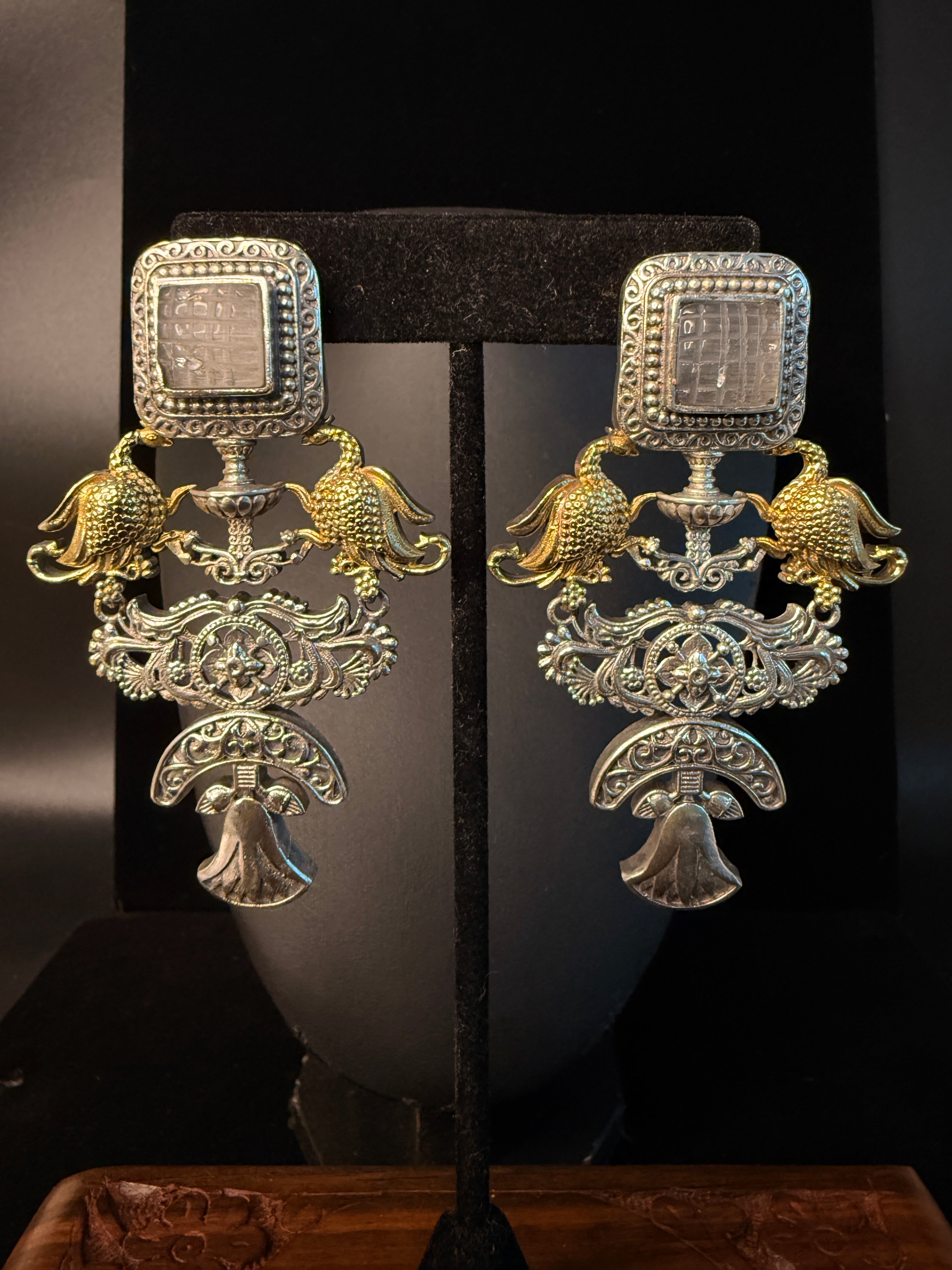 Dual tone jhumka with grey stone