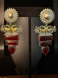 Dual tone earring with pink stone