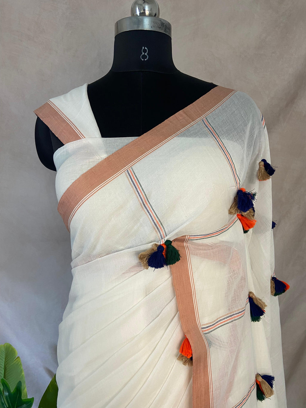 Off white handloom pompom saree, with BP