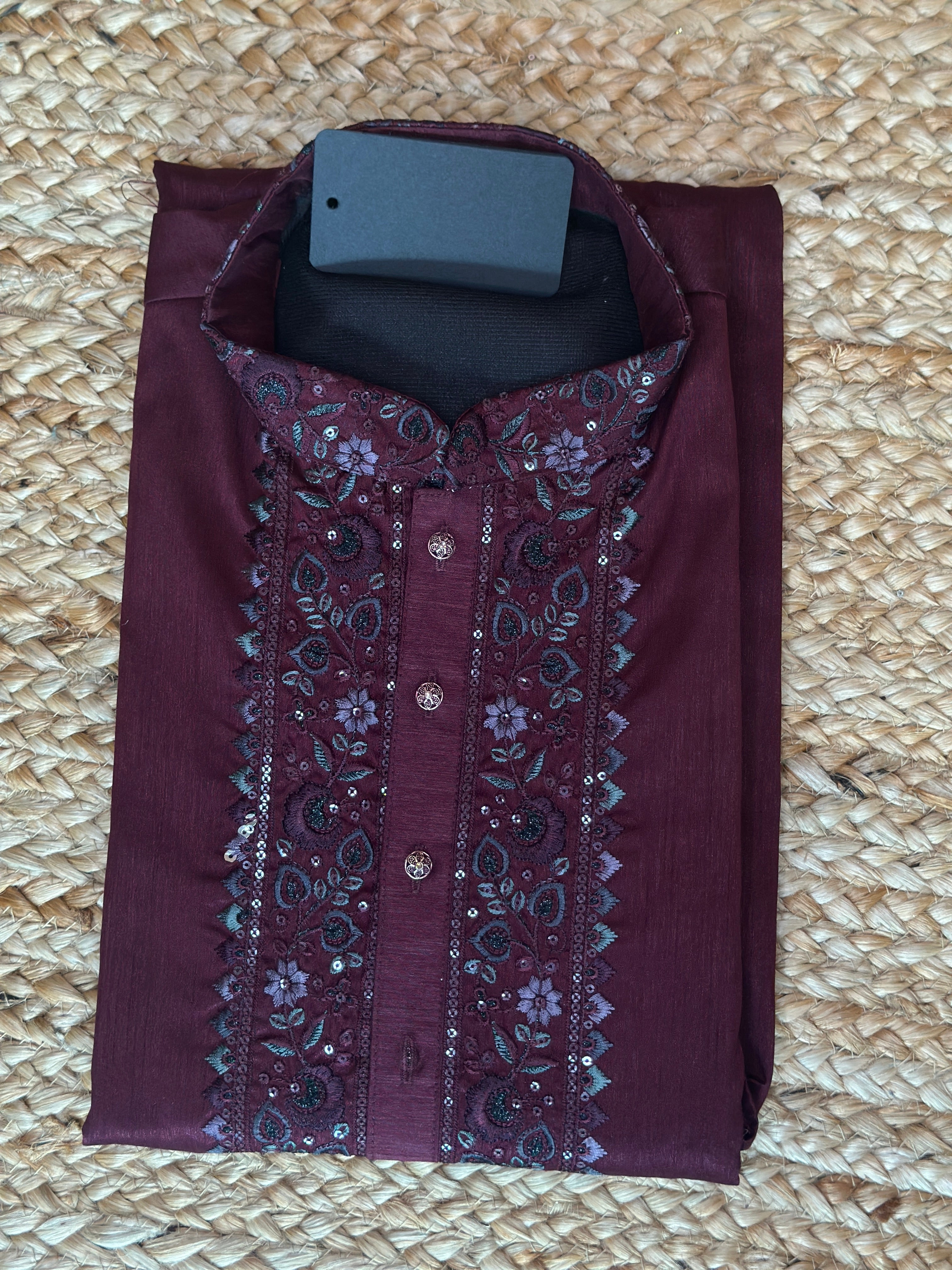 Maroon kurta with emroidery