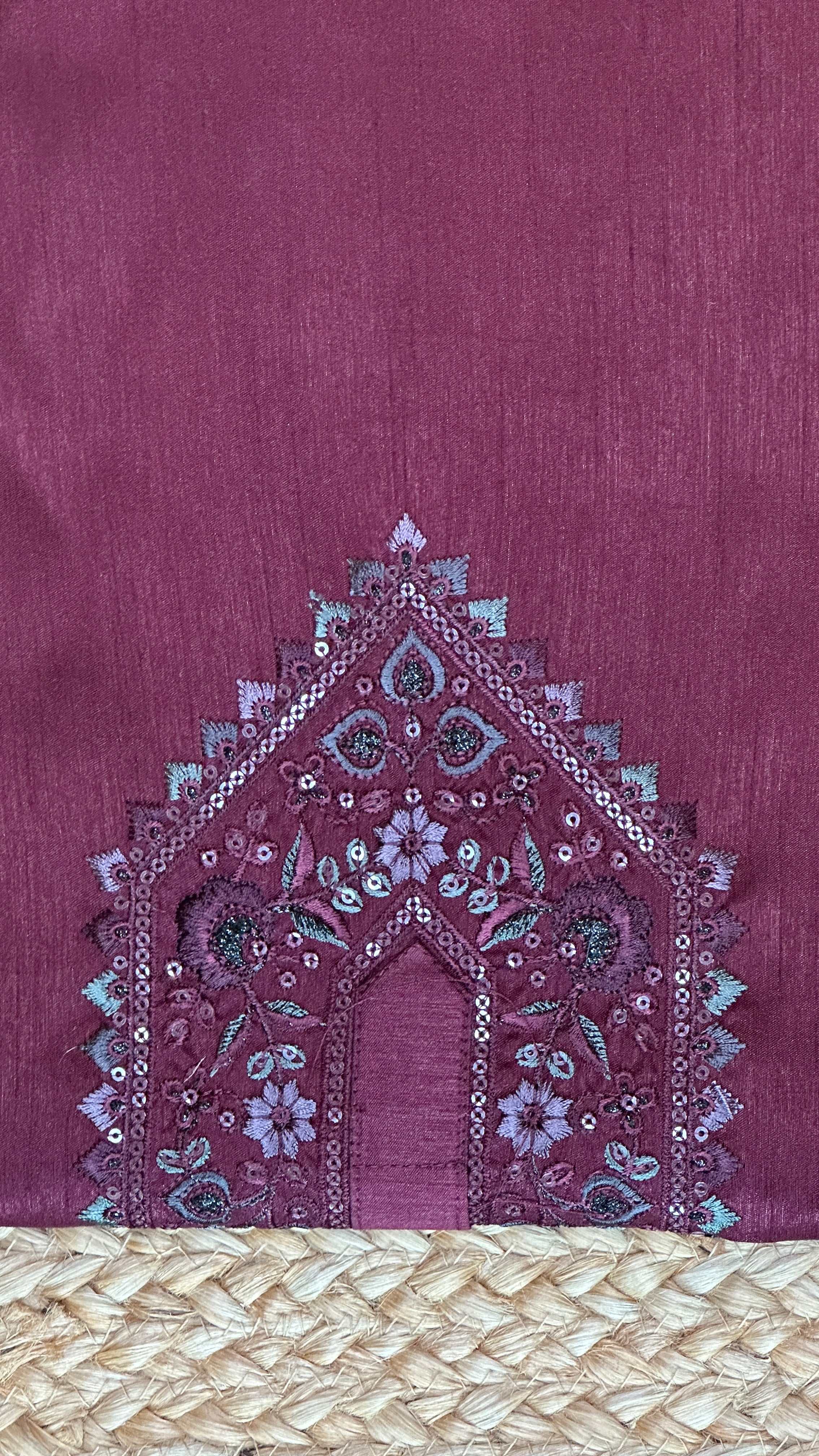 Maroon kurta with emroidery