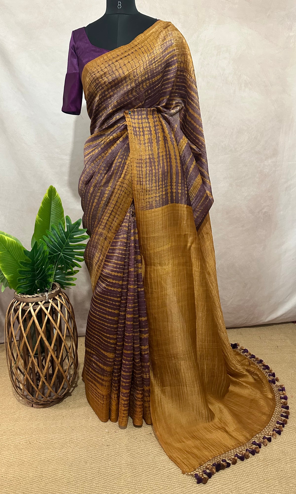 Tissue tussar silk saree shibori dye, with stitched blouse