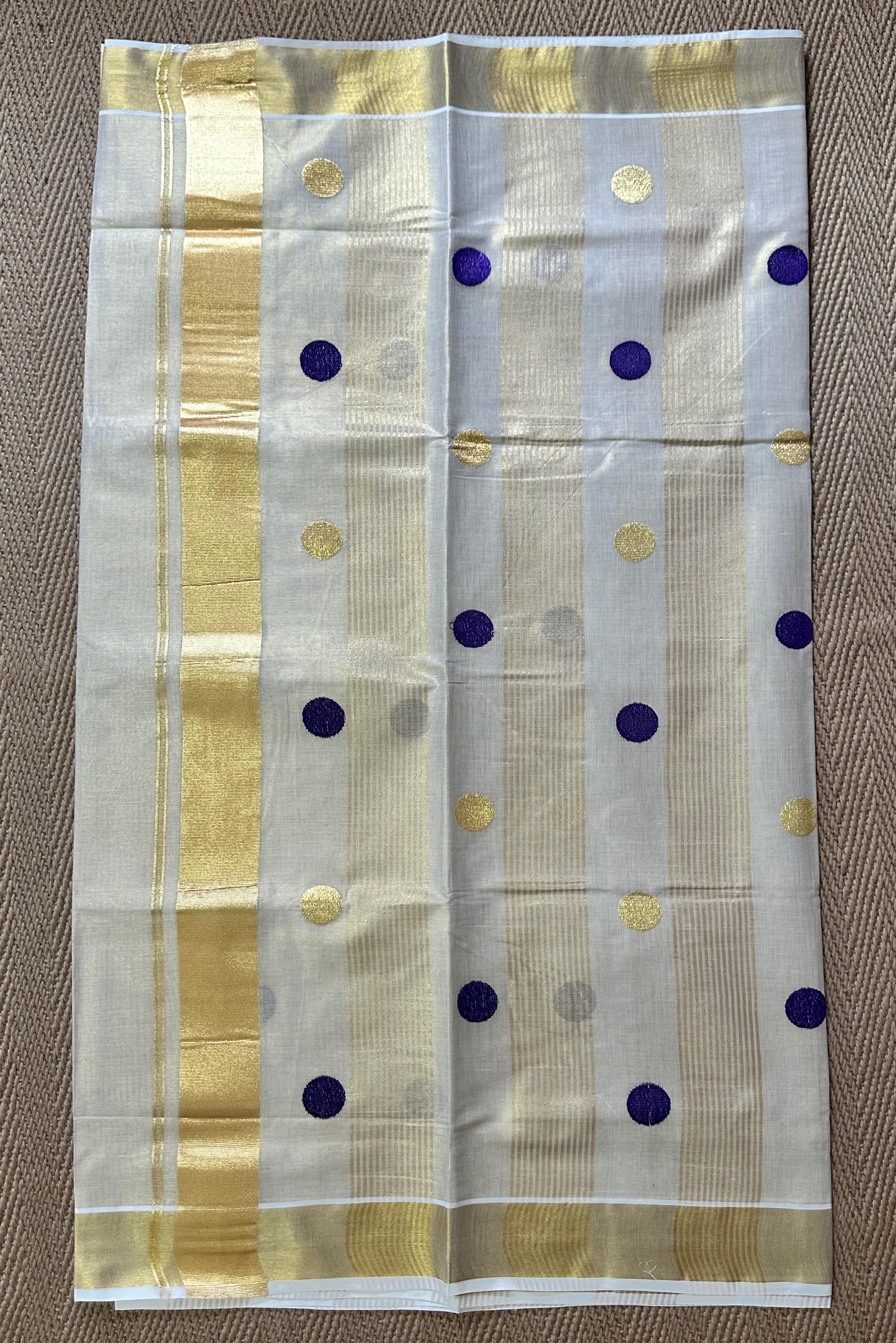 set saree with polka dot emroidery