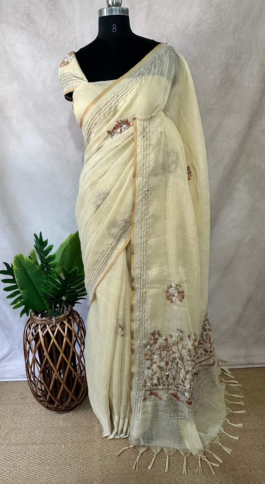 Soft linen tissue saree with handwork, with BP