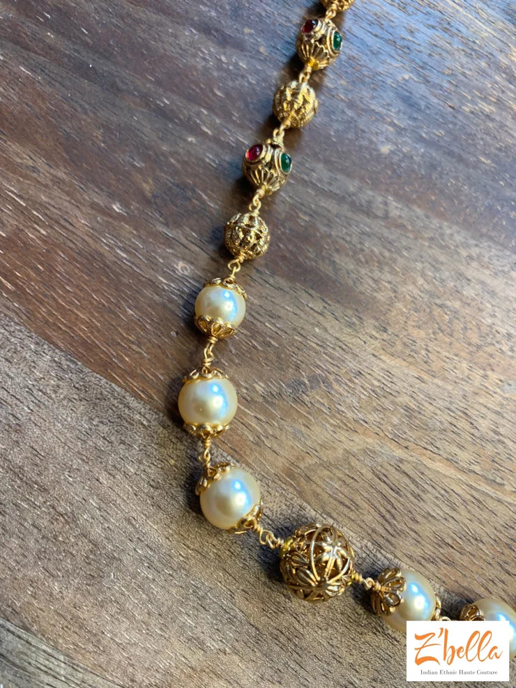 Green Red And Gold Beads With Pearl Short Chain Necklace