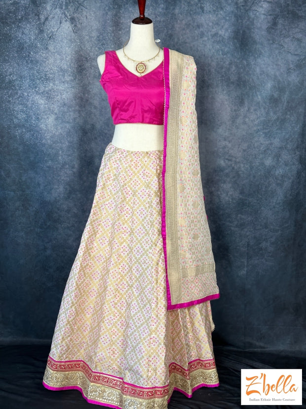 Offwhite Georgette Bandhini Lehanga With Dupatta Lehanga