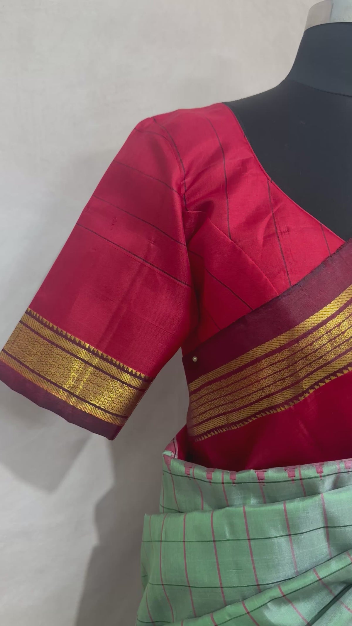 Handloom pure silk cotton green gadwal silk saree with stitched blouse