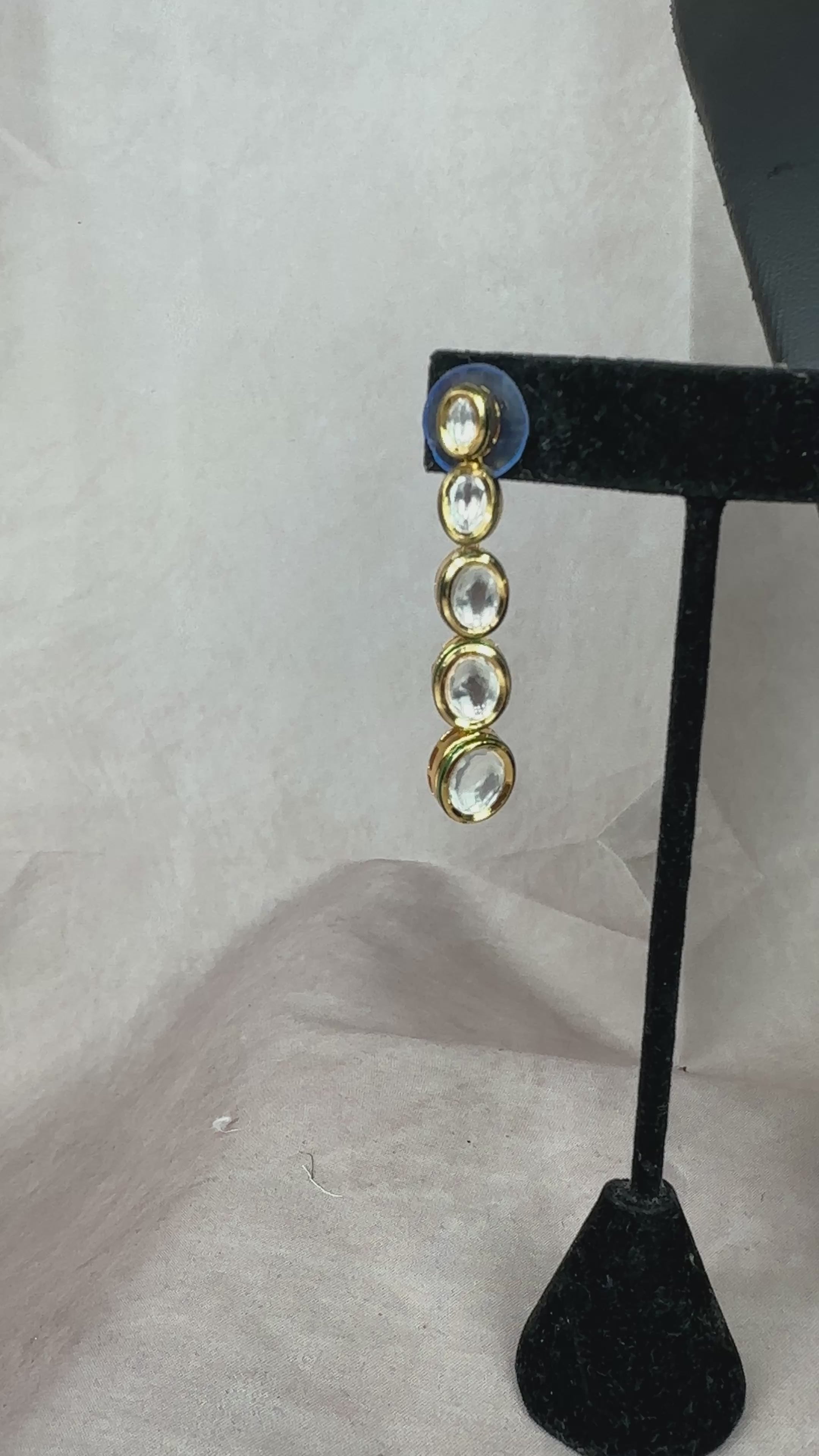 Kundan and meenakari necklace