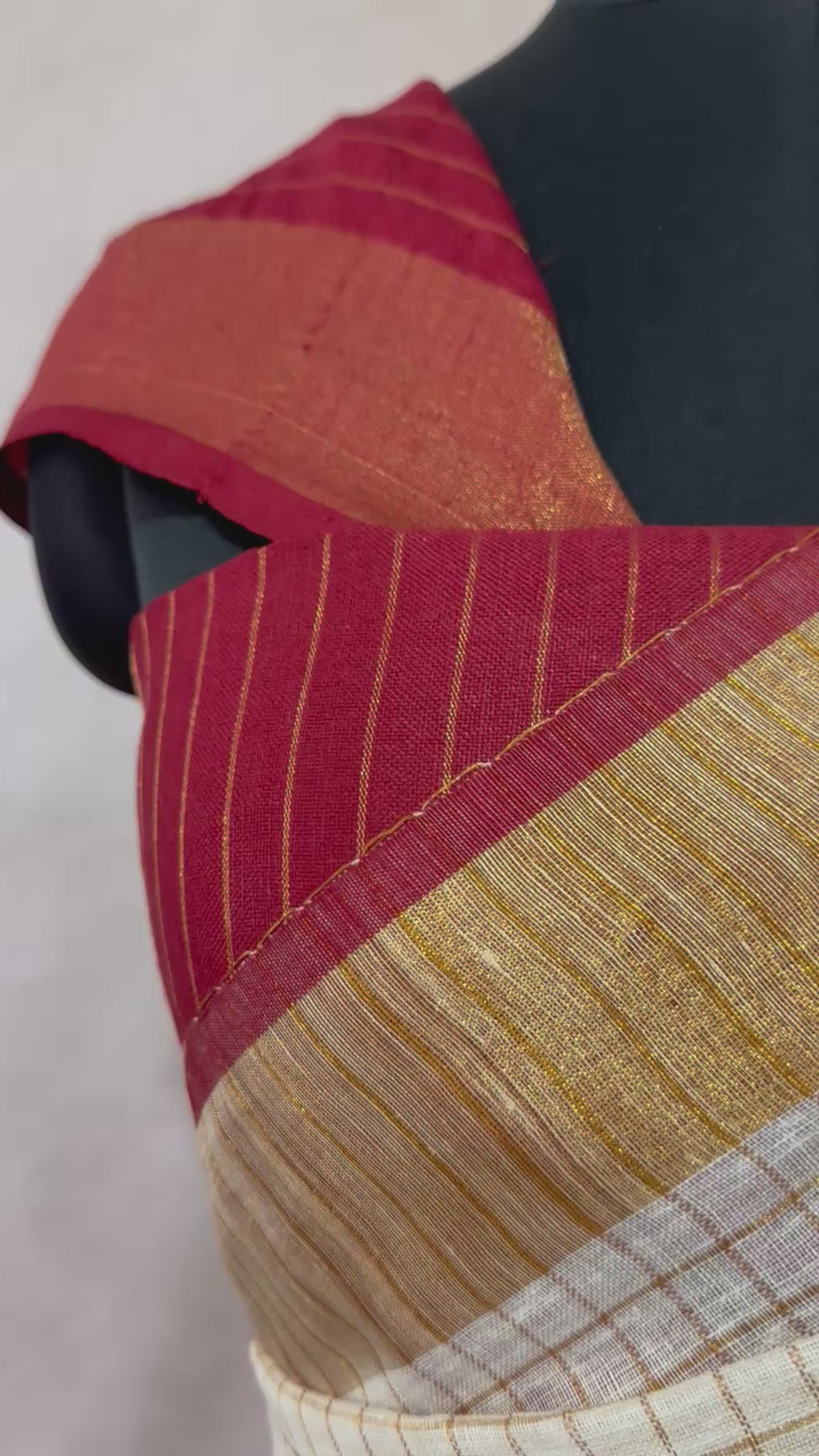 Linen saree with small chck and Maroon border