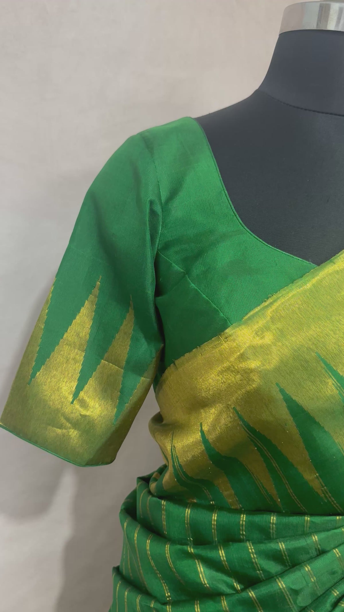 Handloom pure silk green gadwal silk saree with stitched blouse