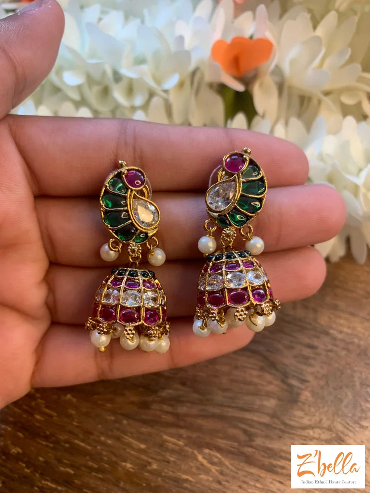 Small Kemp Stome Jhumka Earrings Gold Tone