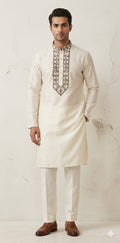 Offwhite kurta with emroidery