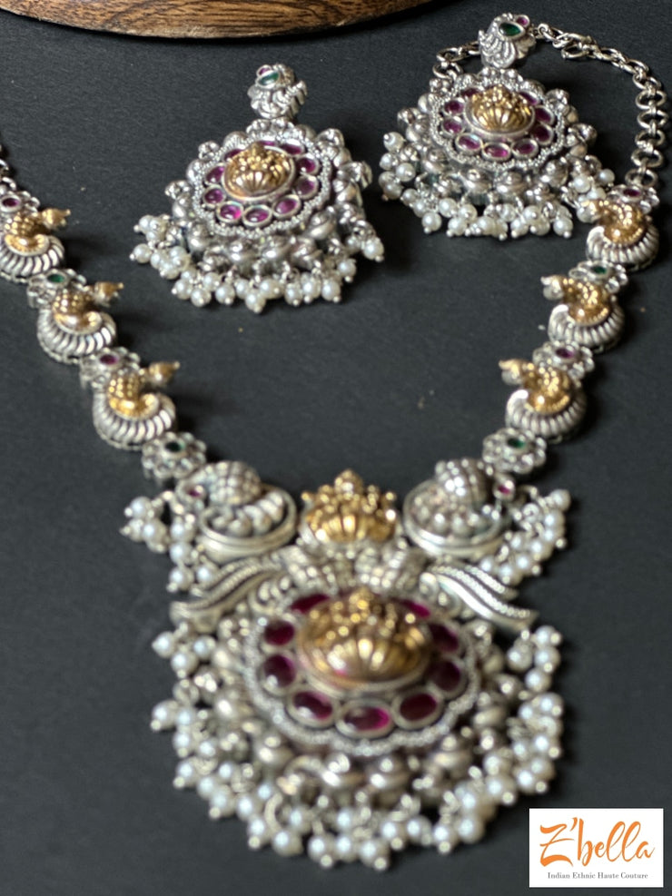 Victorian Finish Dual Tone Necklace With Kemp Stones And Earring Necklace