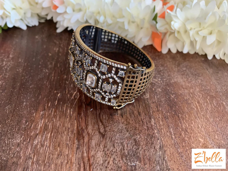 Victorian Finish Openable Bracelet Bangles