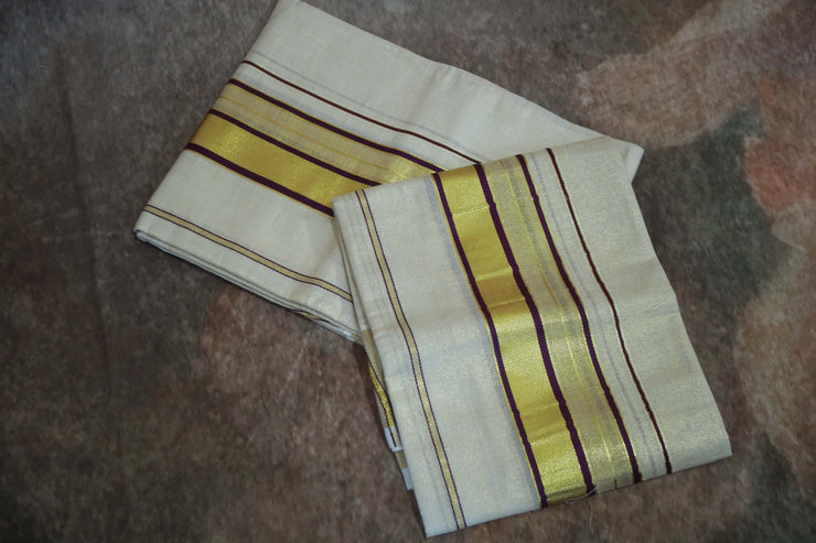 Tissue set mundu with maroon borders